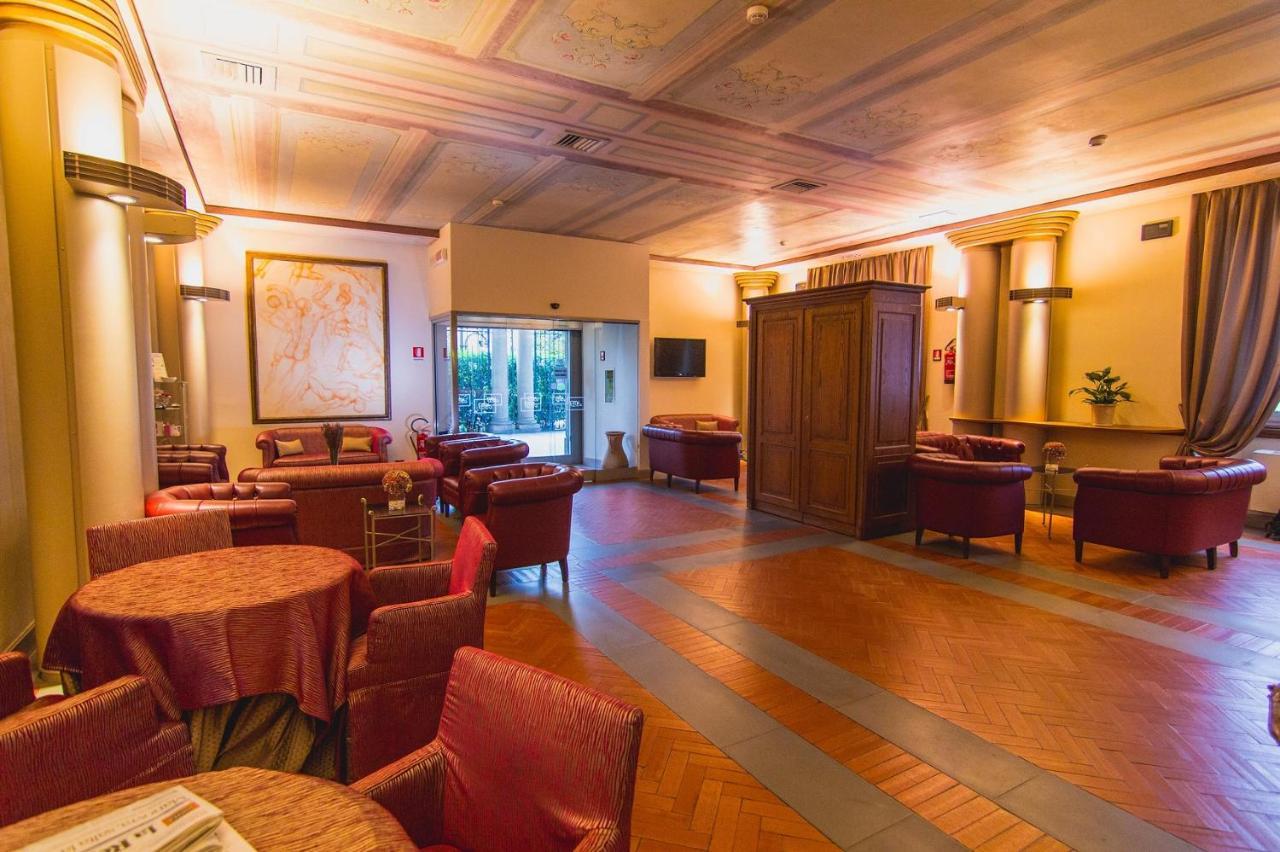 Hotel Parco Borromeo - Monza Brianza Cesano Maderno Bagian luar foto