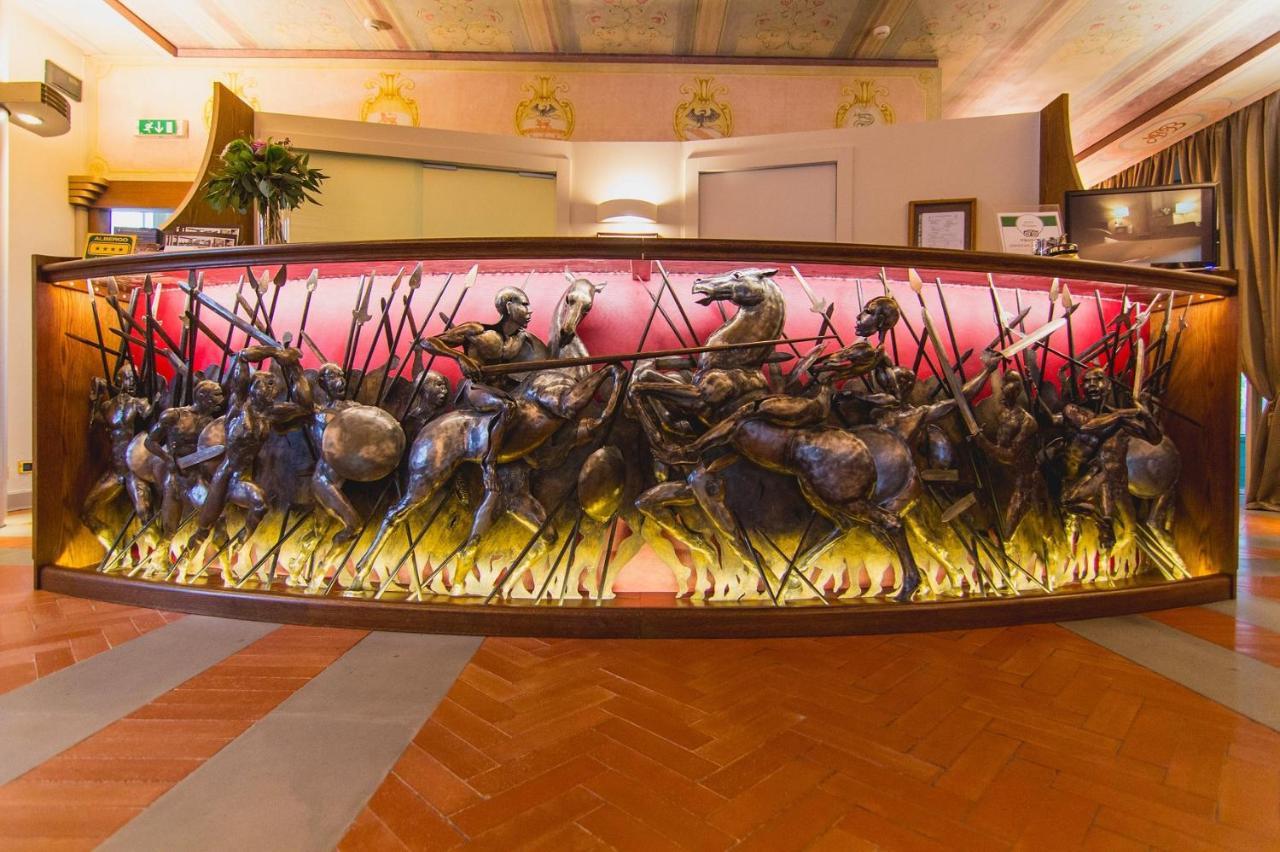 Hotel Parco Borromeo - Monza Brianza Cesano Maderno Bagian luar foto