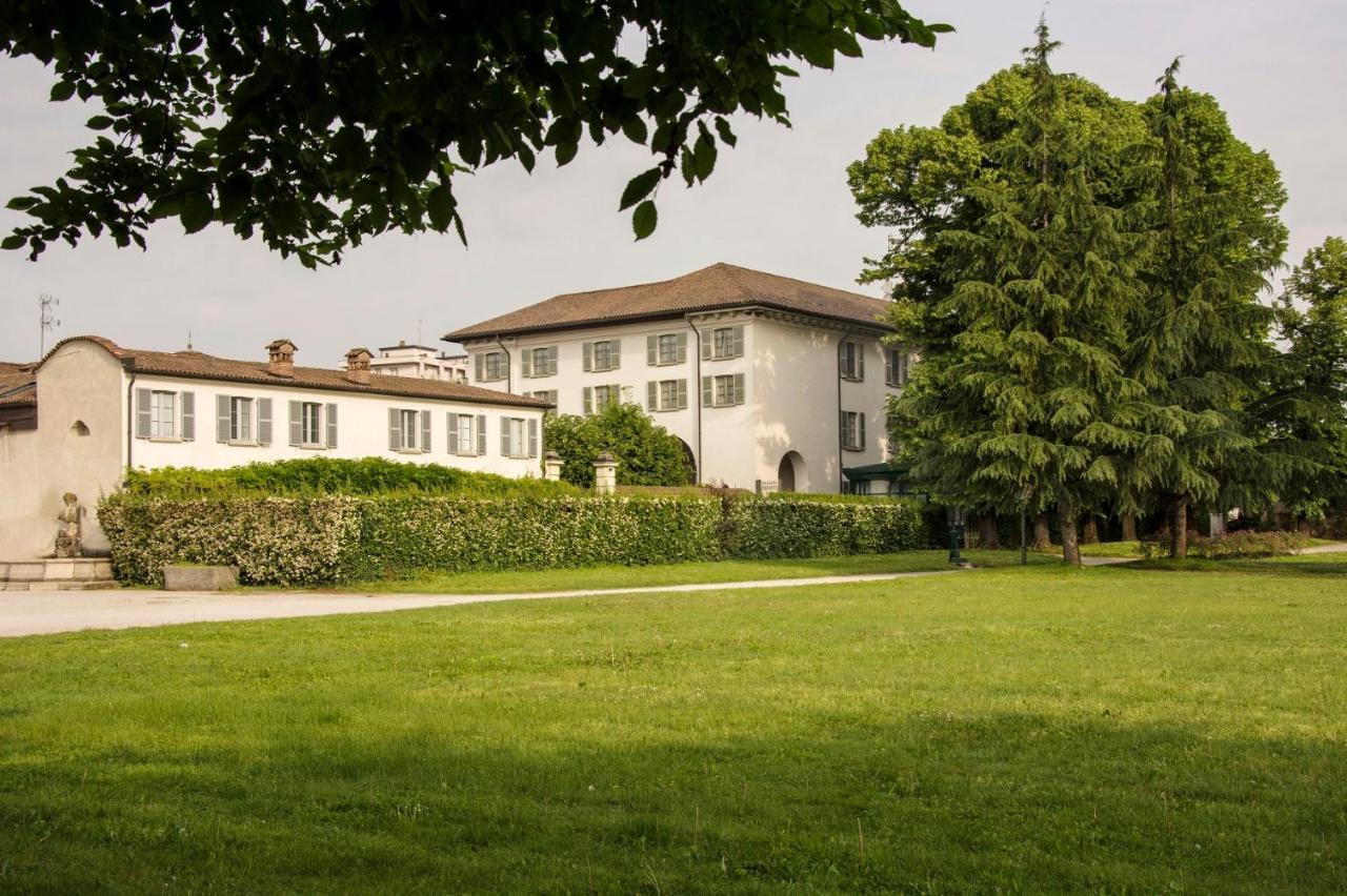 Hotel Parco Borromeo - Monza Brianza Cesano Maderno Bagian luar foto